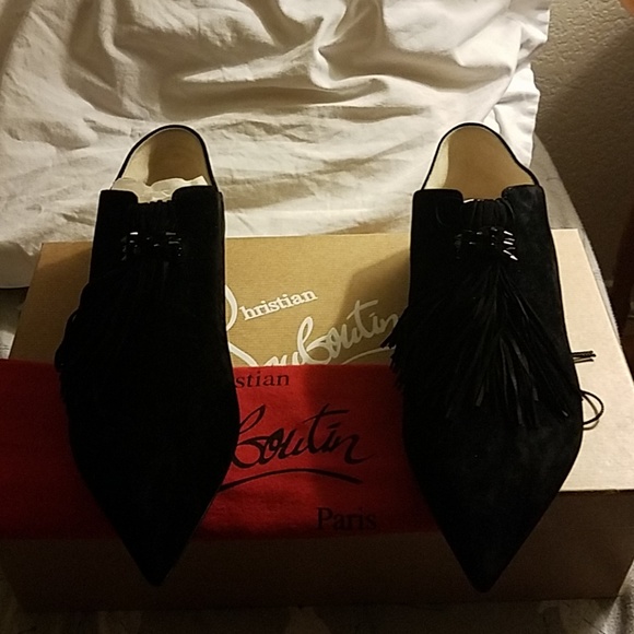 Christian Louboutin Medinana Suede Tassel Flats - Picture 2 of 6
